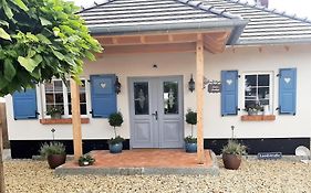 Landliebe, Ferienhaus, 3 Schlafzimmer Mit Sauna Und Outdoor Whirlpool